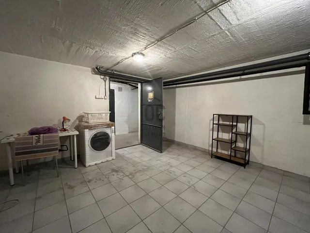 Eladó kereskedelmi és ipari ingatlan Budapest VII. kerület, Ligetváros 21 nm