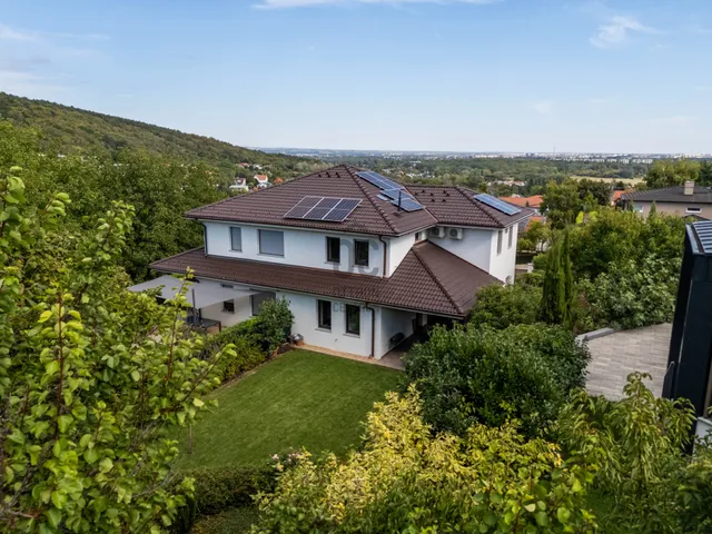 Eladó ház Budapest III. kerület, Aranyhegy 158 nm