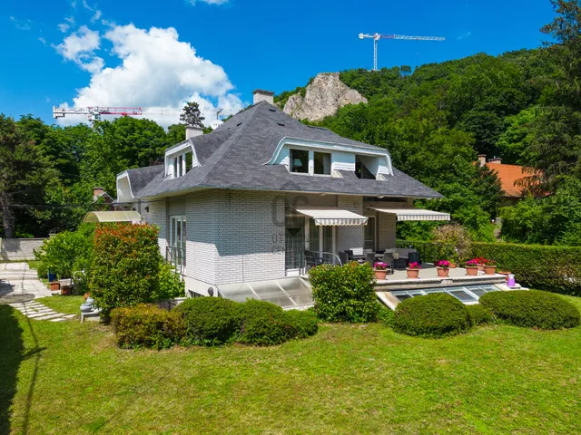 Eladó ház Budapest II. kerület, Nyék 501 nm