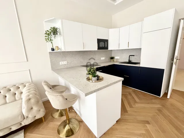 Eladó lakás Budapest V. kerület, Lipótváros, Akadémia utca 77 nm