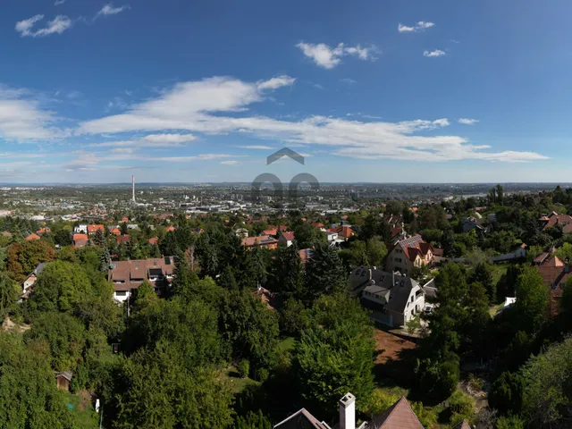 Eladó ház Budapest III. kerület, Remetehegyi út 270 nm
