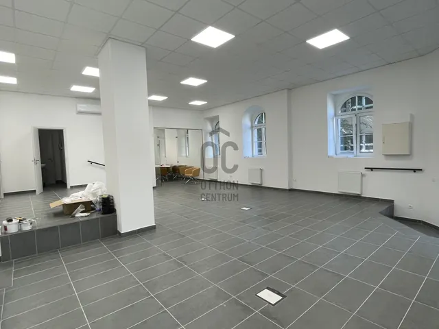 Kiadó kereskedelmi és ipari ingatlan Budapest XIII. kerület, Angyalföld 185 nm