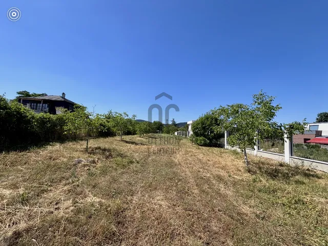 Eladó telek Budapest III. kerület, Ürömhegy, Kőpor utca 2438 nm