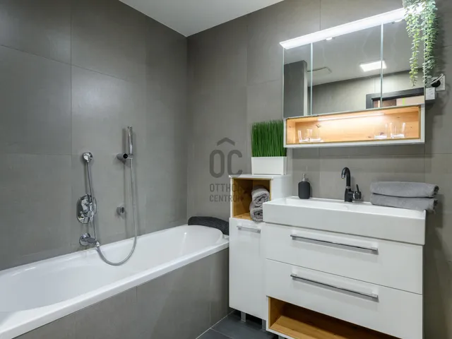 Kiadó lakás Budapest VI. kerület, Ó utca 67 nm