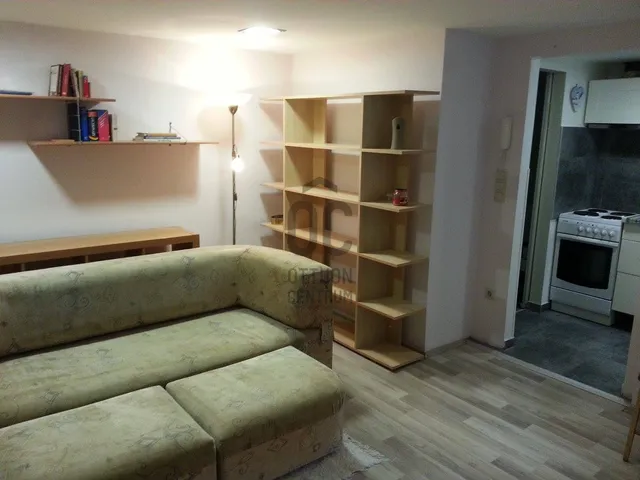 Eladó lakás Budapest VI. kerület, Izabella utca 30 nm