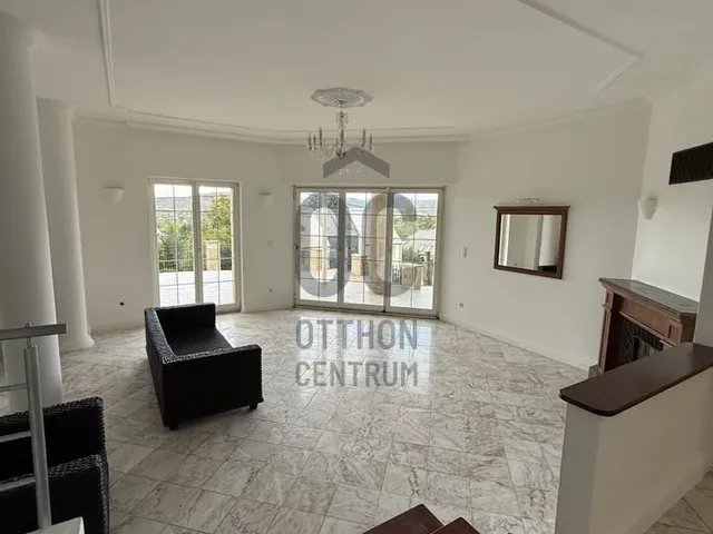 Eladó ház Budapest II. kerület, Budaliget, Előd vezér utca 385 nm