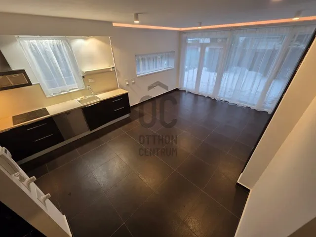 Kiadó lakás Budapest III. kerület, Aranyhegy 95 nm