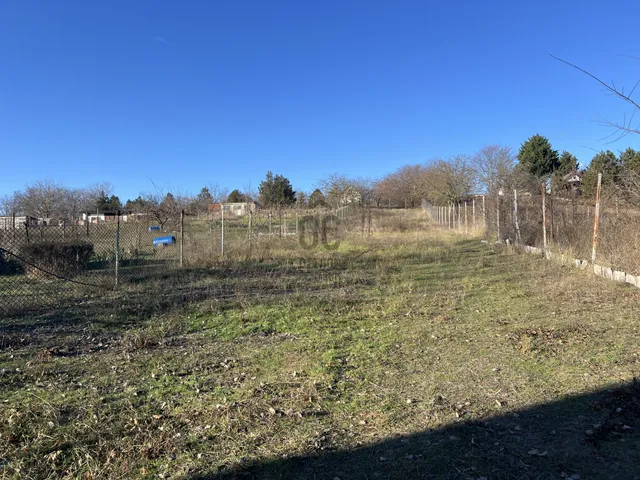 Eladó telek Fót 2594 nm