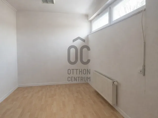 Eladó kereskedelmi és ipari ingatlan Budapest IV. kerület, Újpest 63 nm