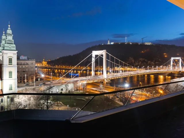 Eladó lakás Budapest V. kerület, Belváros 205 nm