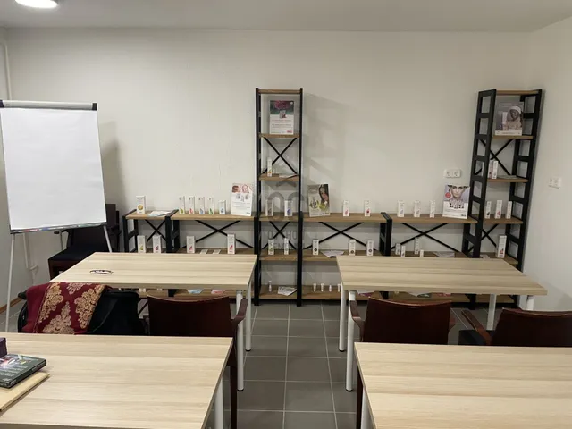 Eladó kereskedelmi és ipari ingatlan Budapest VII. kerület, Belső-Erzsébetváros 69 nm