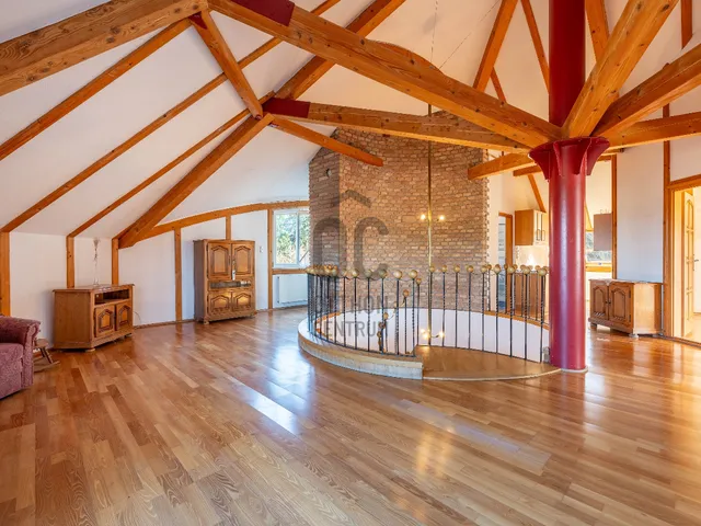 Eladó ház Tinnye 431 nm