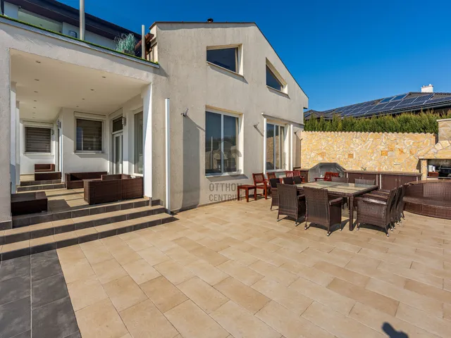 Eladó ház Csobánka 195 nm