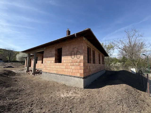 Eladó ház Pákozd 180 nm