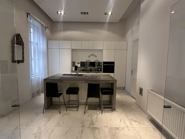 Eladó lakás Budapest V. kerület, Belváros 189 nm