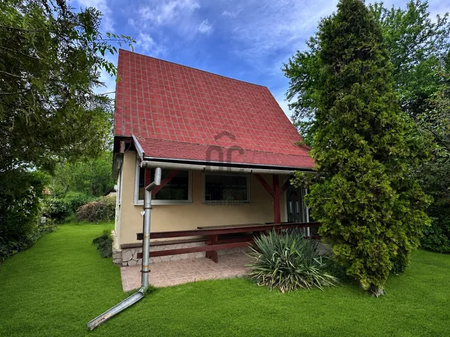 Eladó nyaraló Szigetmonostor, Horány 25 nm