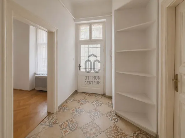 Eladó lakás Budapest VI. kerület, Aradi utca 67 nm