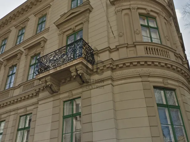 Eladó lakás Budapest I. kerület, Hunyadi János út 95 nm