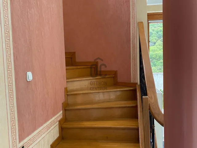 Eladó lakás Budapest XII. kerület, Csillebérc, Moha utca 187 nm