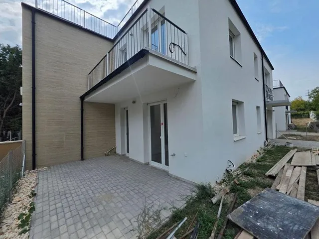 Eladó lakás Érd, Kutyavár 164 nm