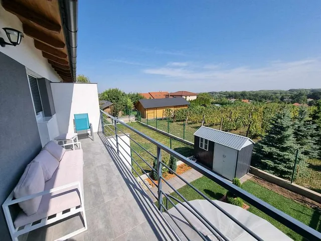 Eladó ház Százhalombatta, Óváros 124 nm