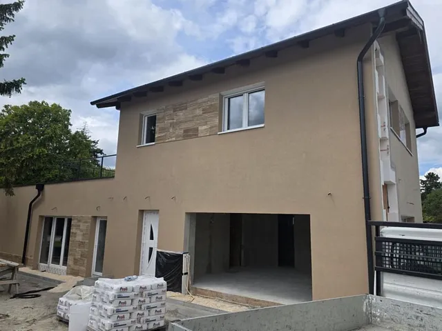 Eladó ház Tárnok 156 nm