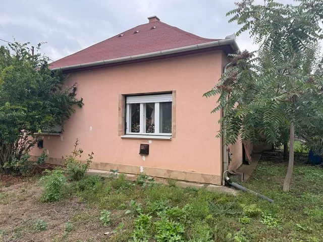 Eladó telek Érd 680 nm