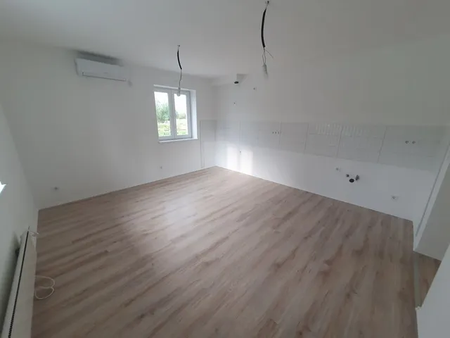 Eladó lakás Érd 37 nm