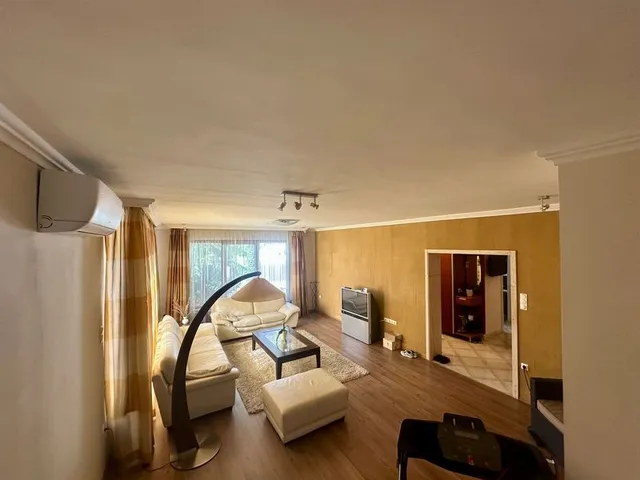 Eladó ház Érd 246 nm