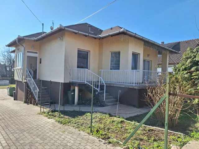 Eladó ház Érd 182 nm