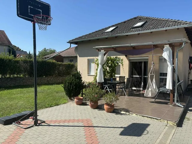 Eladó ház Érd 152 nm