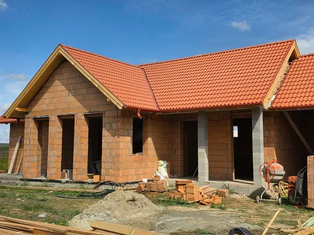 Eladó ház Gyúró 94 nm