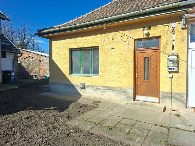 Eladó lakás Biatorbágy 48 nm