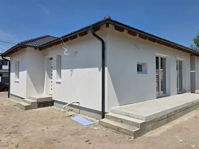 Eladó ház Százhalombatta 81 nm