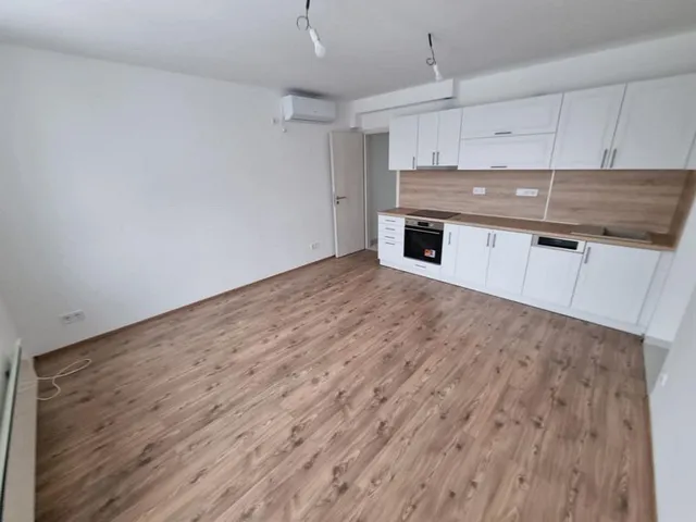 Eladó lakás Iváncsa 56 nm