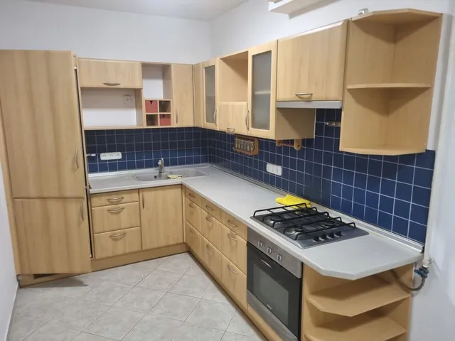 Kiadó lakás Érd 64 nm