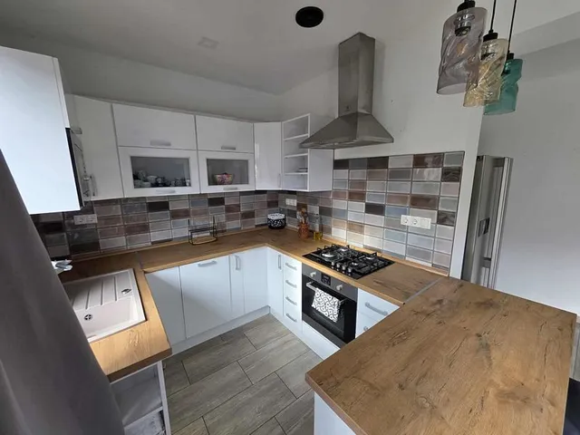 Kiadó ház Érd 127 nm