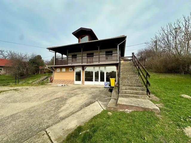 Eladó ház Ercsi 148 nm