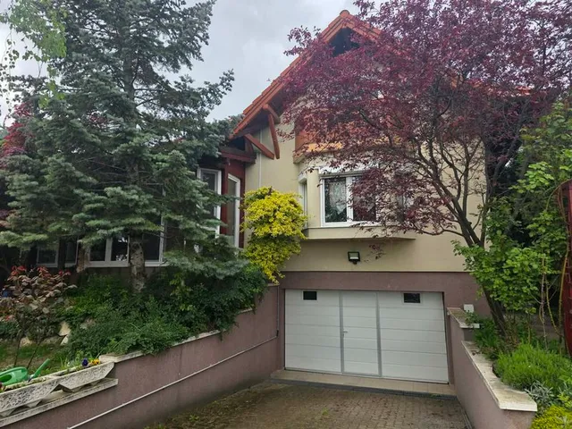 Eladó ház Diósd 269 nm