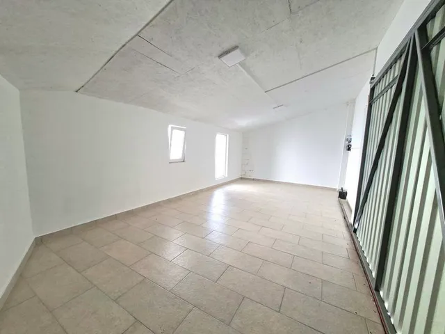 Eladó garázs Biatorbágy 26 nm