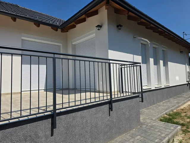 Eladó ház Százhalombatta 63 nm