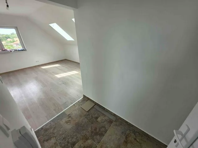 Eladó lakás Besnyő 35 nm
