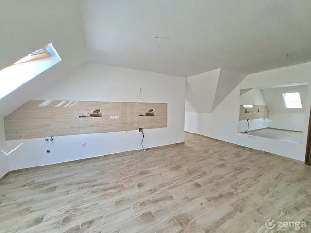 Eladó lakás Százhalombatta 96 nm