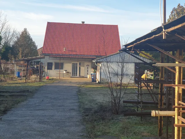 Eladó ház Budapest XVIII. kerület, Újpéteritelep 100 nm