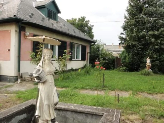 Eladó ház Simontornya, Zrínyi utca 45 220 nm