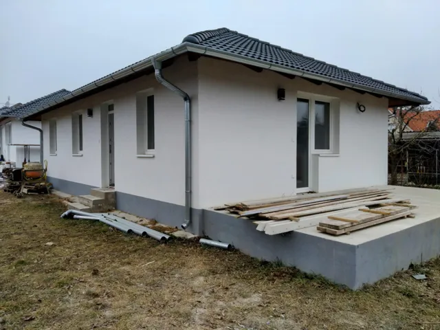 Eladó ház Majosháza 78 nm