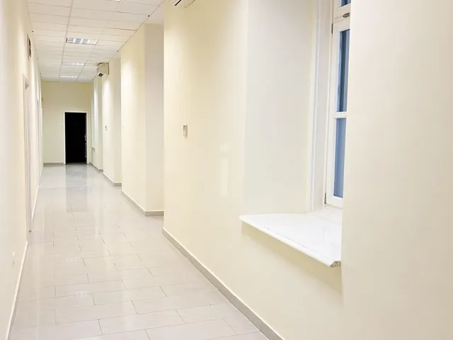 Kiadó kereskedelmi és ipari ingatlan Budapest V. kerület, Belváros 185 nm