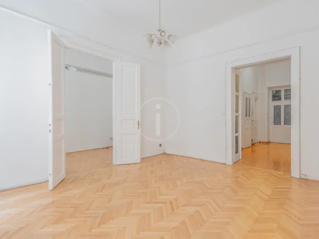 Eladó lakás Budapest VI. kerület, Nagykörúton kívüli terület 75 nm
