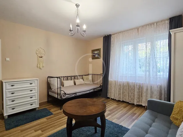 Kiadó lakás Budapest II. kerület, Pasarét 37 nm