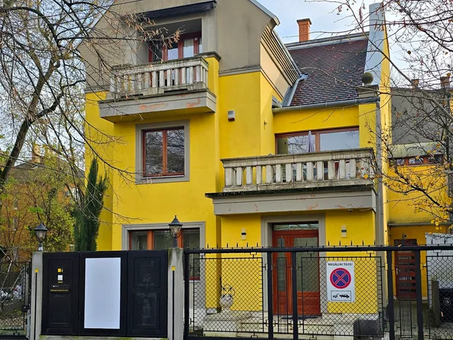 Eladó kereskedelmi és ipari ingatlan Budapest XIV. kerület, Törökőr 250 nm